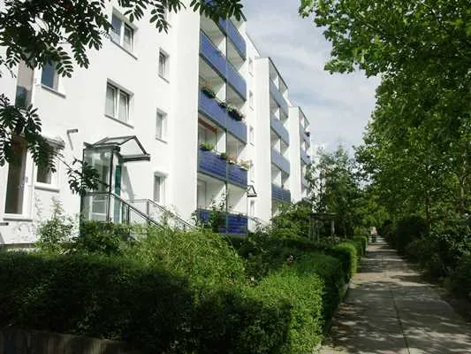 Wohnberechtigungsschein für 3 Zimmer erforderlich — photo 1